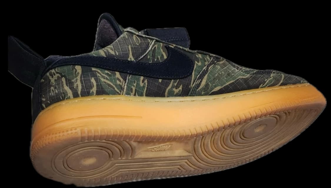 칼하트 윕 x 나이키 에어포스 유틸리티 카모 280 상품이미지4