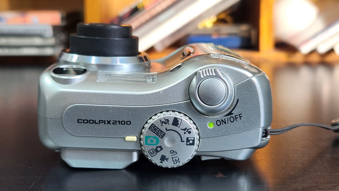 니콘 쿨픽스 2100 실버 빈티지 디카 (르세라핌 사쿠라) 상품이미지7