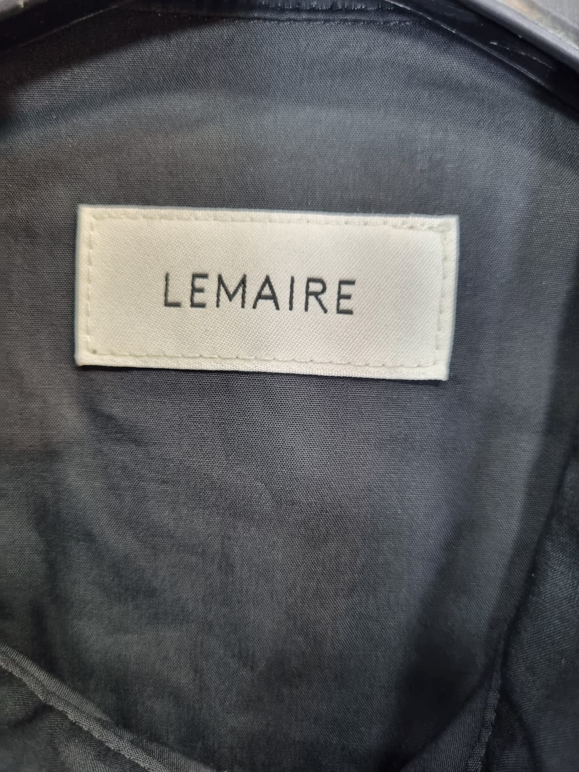 르메르 블랙 셔츠 상품이미지3