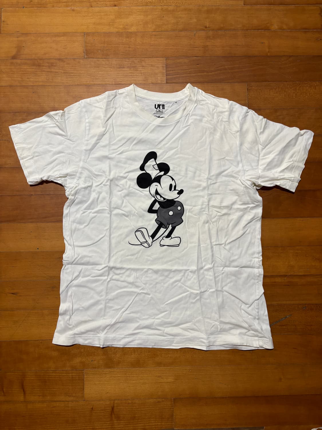 디즈니 유니클로 미키마우스 ut 반팔 티셔츠 xl 사이즈 상품이미지1