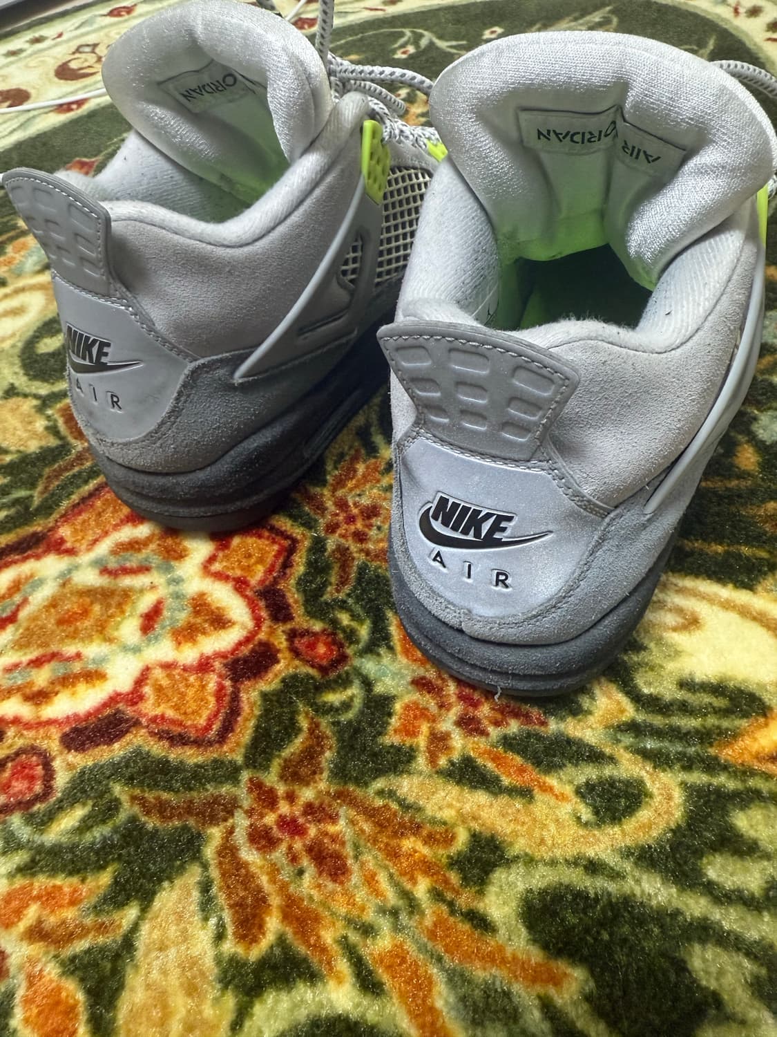 조던 4 네온 상품이미지3