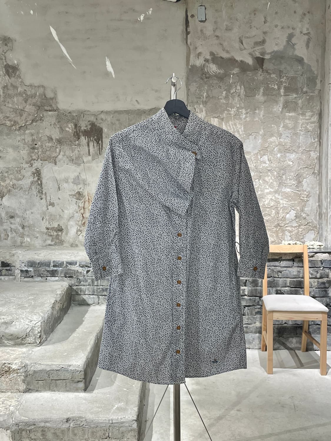 비비안 웨스트우드 레드라벨 플로랄 orb 로고 미니 원피스 상품이미지1