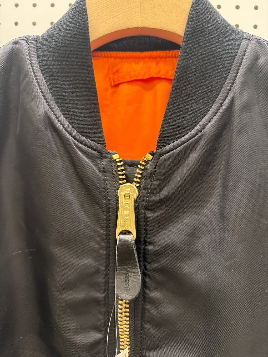 알파 인더스트리 MA-1 항공 점퍼 U226 상품이미지4