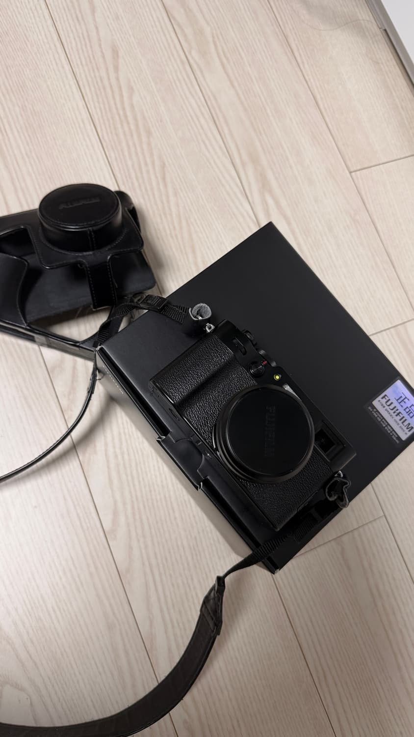 Fujifilm x100v블랙 판매합니다 상품이미지1