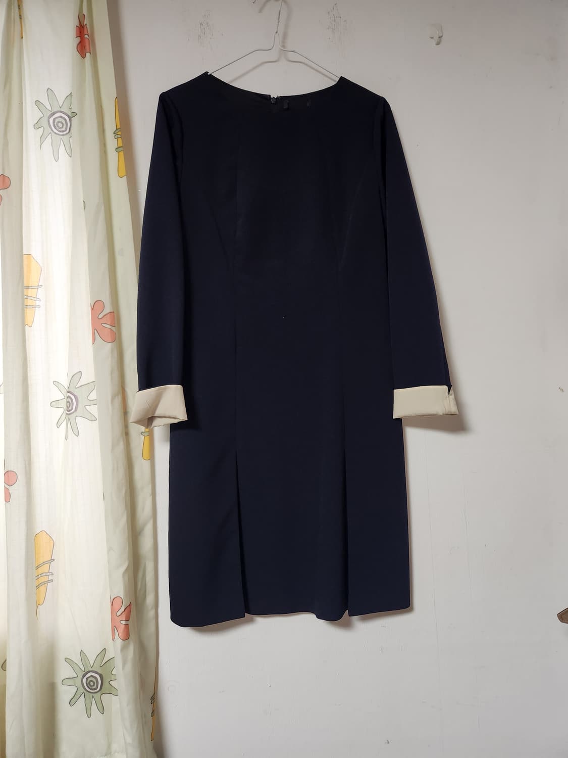 네이비 긴팔 원피스 배색 포인트 66 상품이미지1