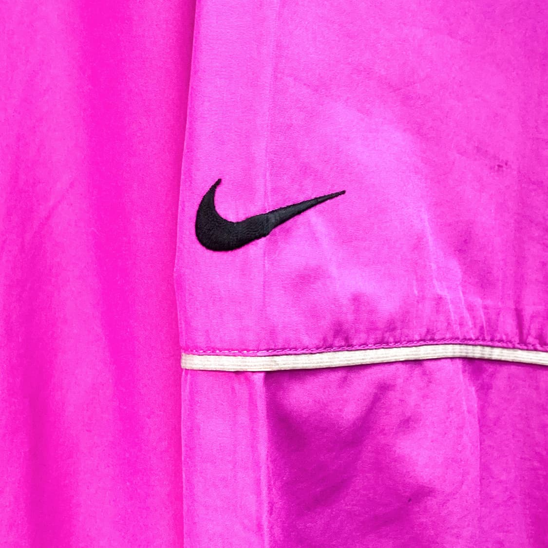 나이키 스펠아웃 암 스우시 리플렉티브 마젠타 아노락 상품이미지7