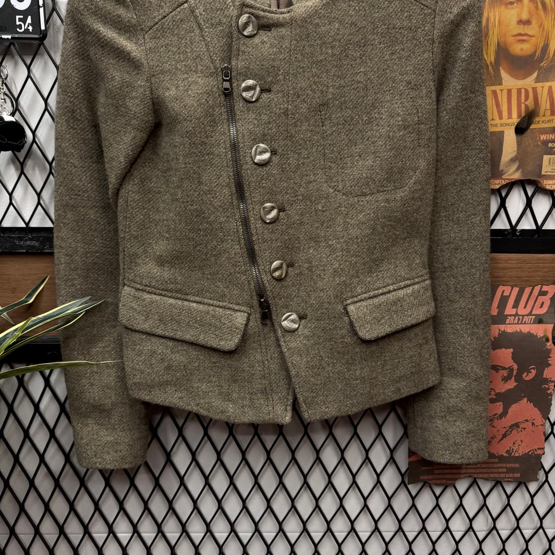 디젤 블랙 골드 울 밀리터리 숏 자켓 언밸런스 지퍼 디테일 베이지 상품이미지4