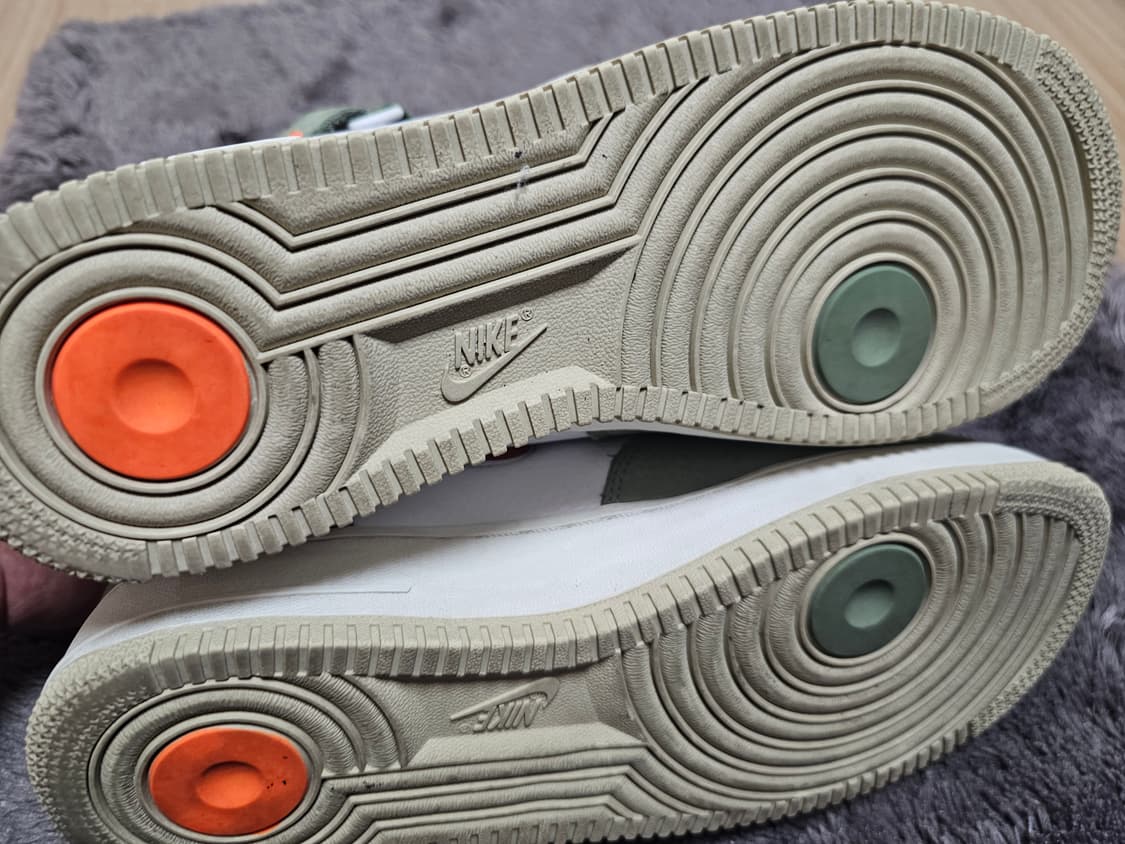 나이키 에어포스1 미드 270 상품이미지8