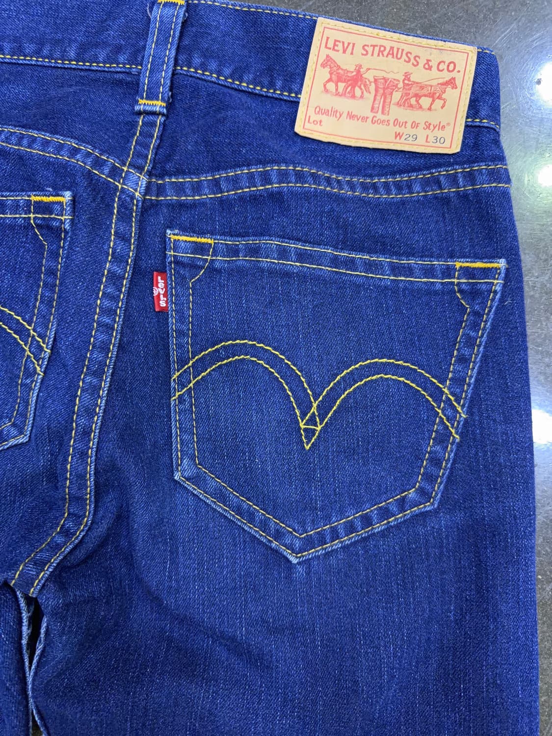 리바이스 타입원 트루 부츠컷 플레어 데님팬츠 29 상품이미지5