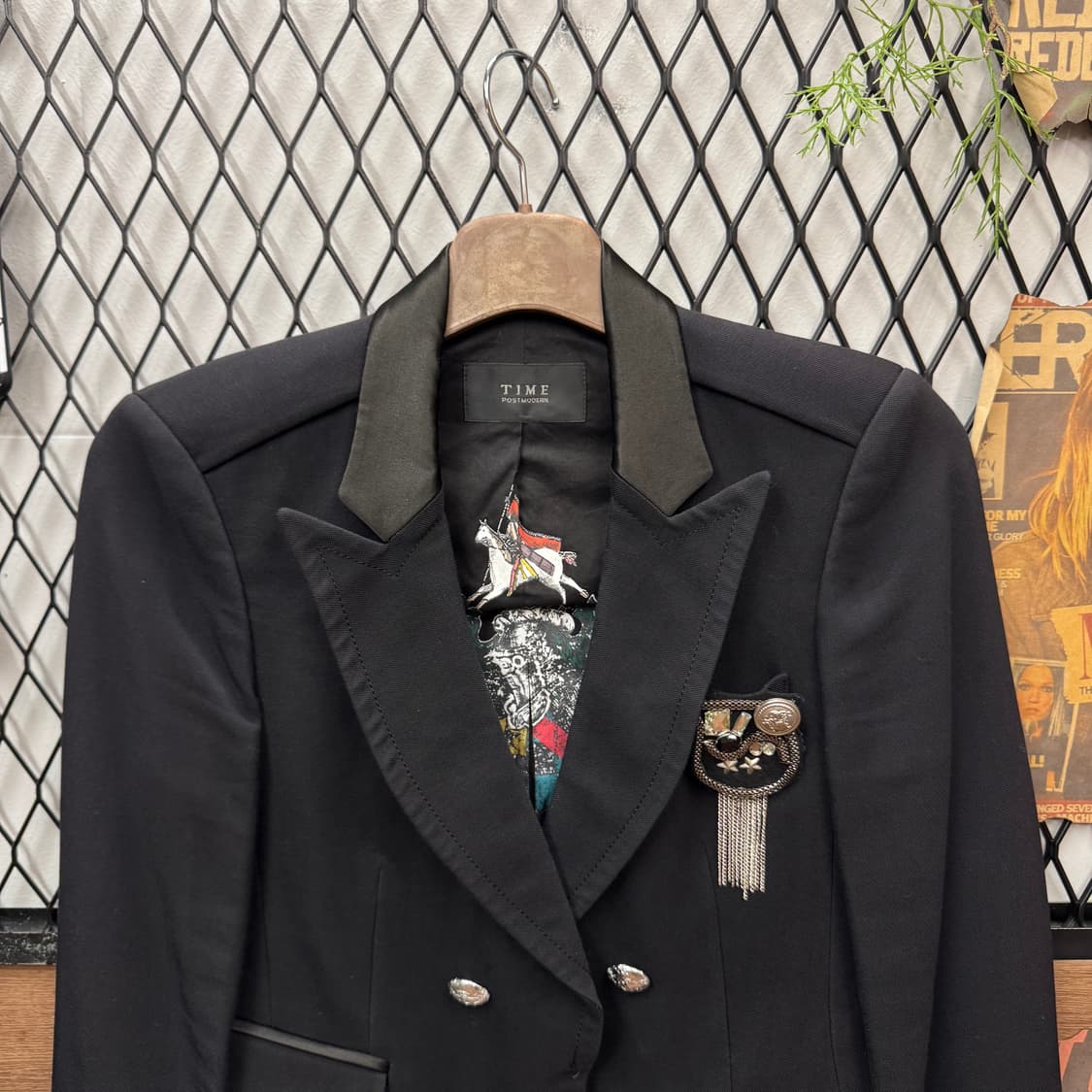 타임 포스트모던 빈티지 블레이저 전면 브로치 포인트 블랙 상품이미지3