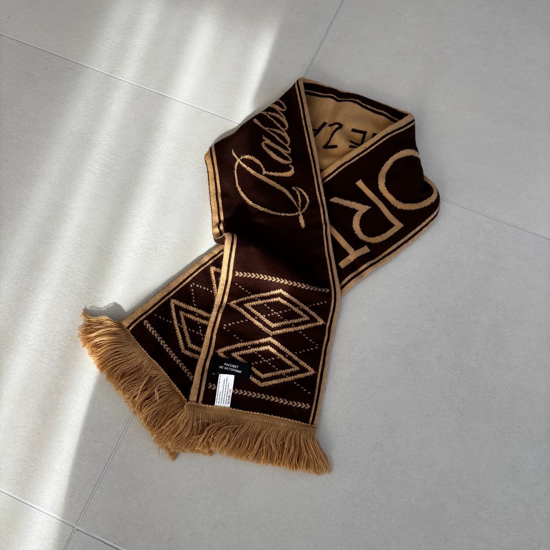 고샤루브친스키 머플러 상품이미지1