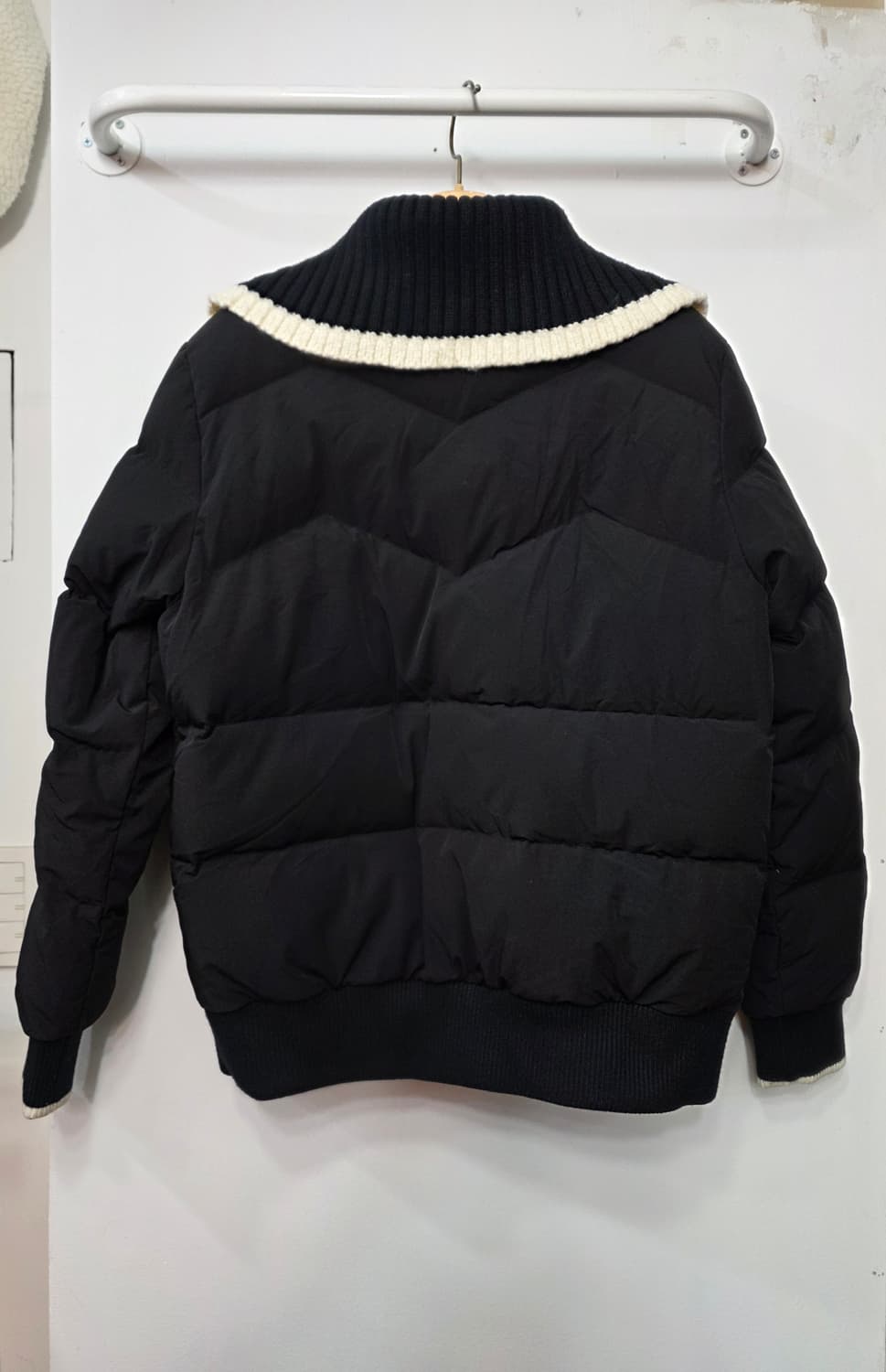 베네통 여성 덕다운 숏패딩 상품이미지2