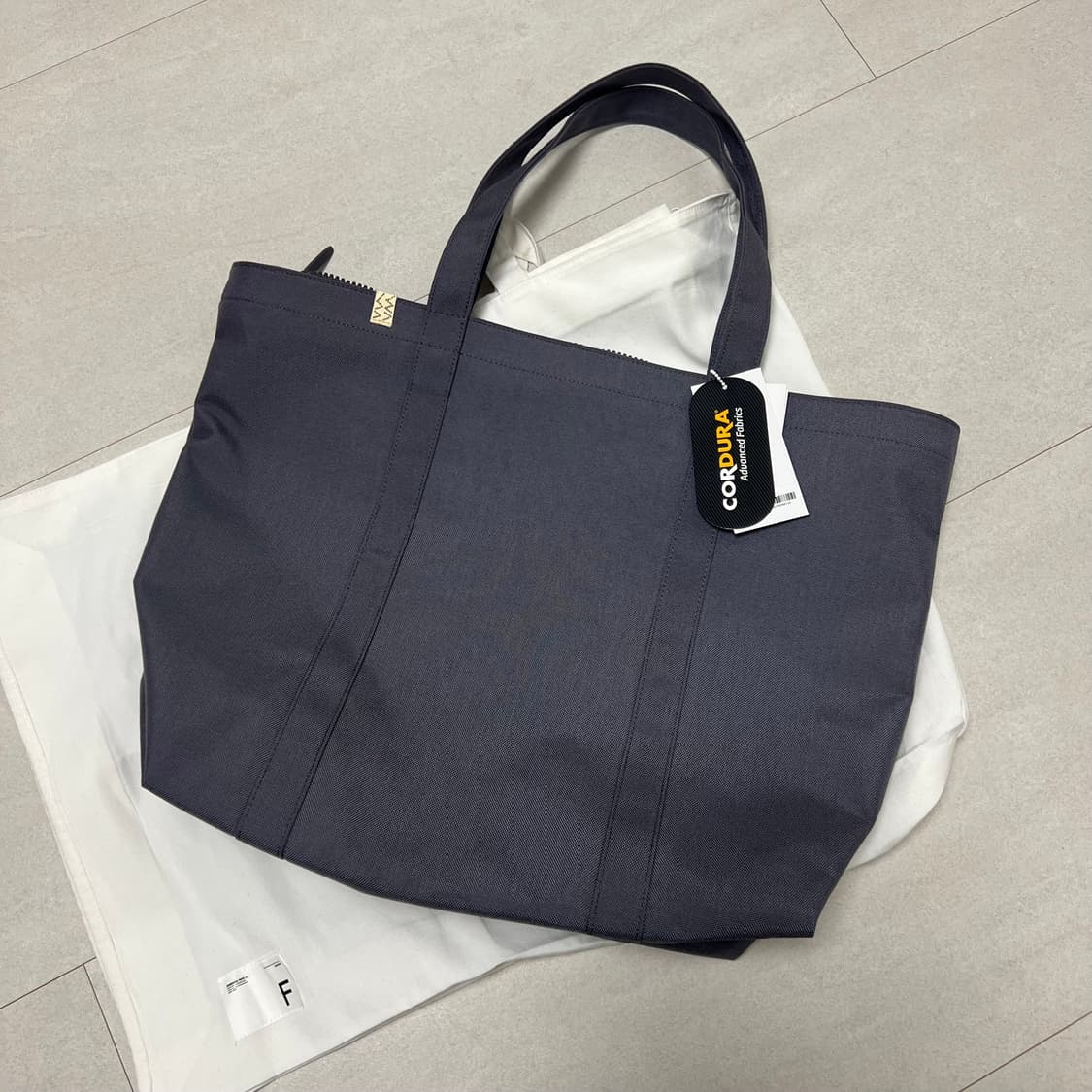 비즈빔 코듀라 토트백 그레이M 상품이미지1