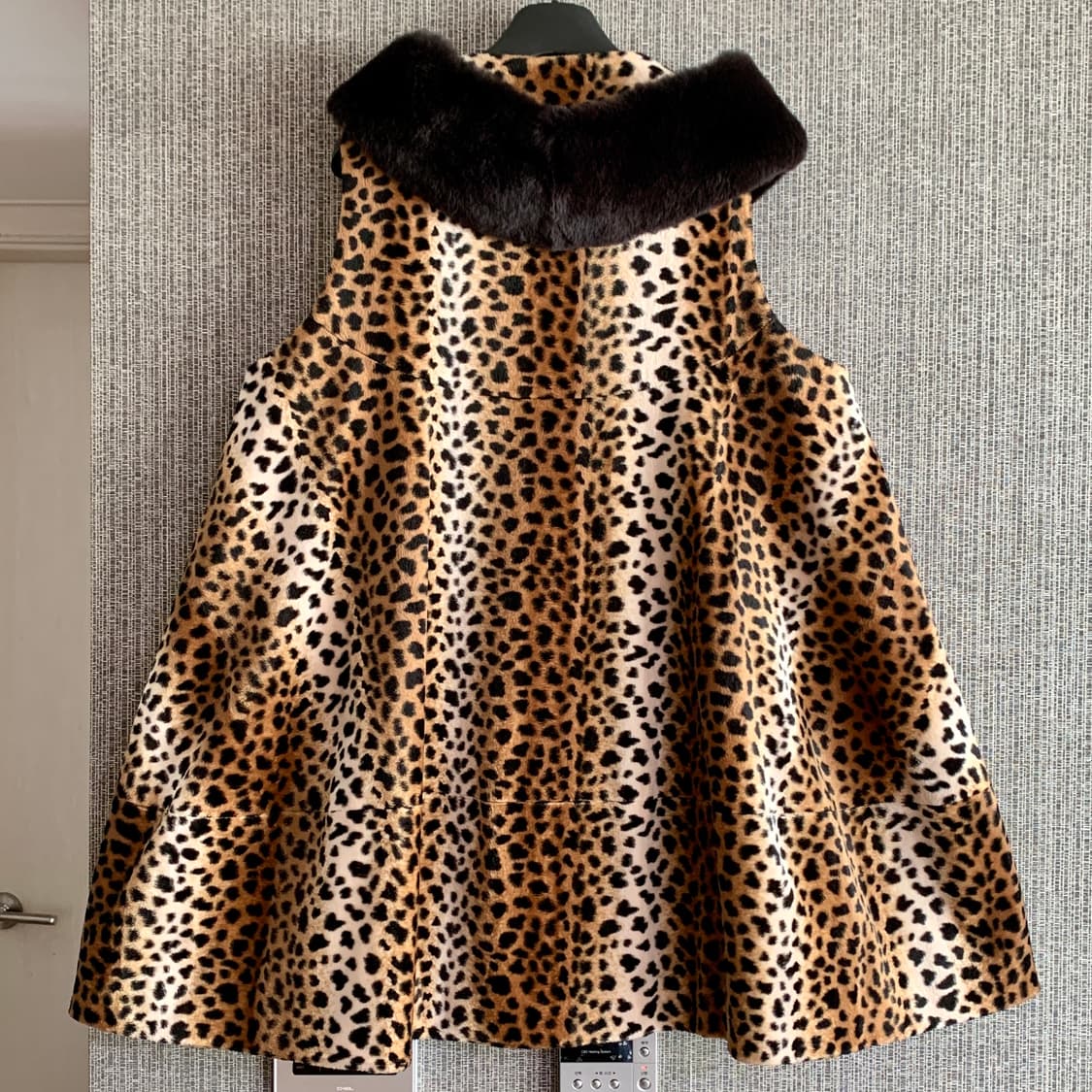 레오파드 패턴 퍼 조끼 베스트 토끼털 카라 66사이즈 연말 모임 상품이미지6