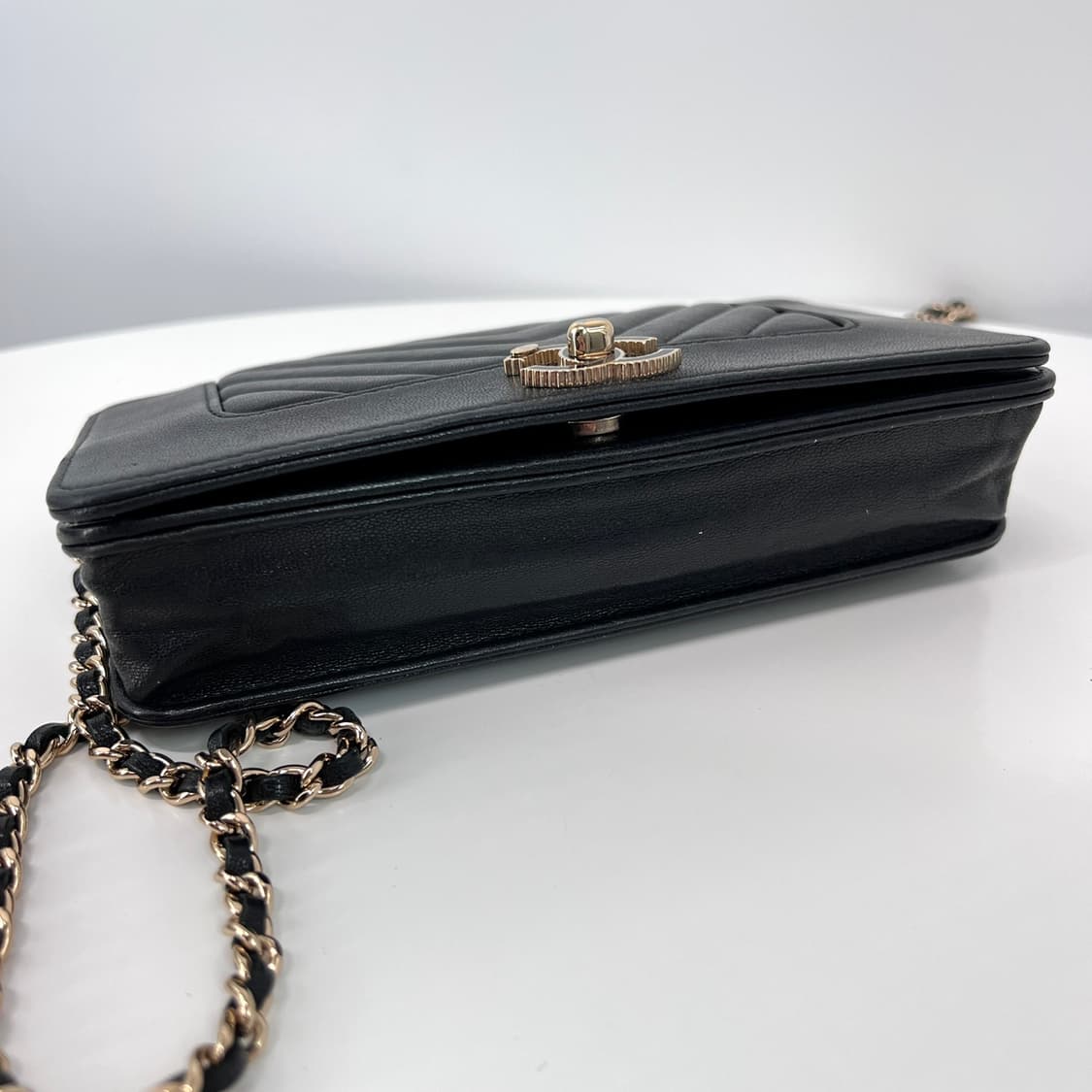 샤넬 마드모아젤 WOC 체인 크로스백 블랙 상품이미지7