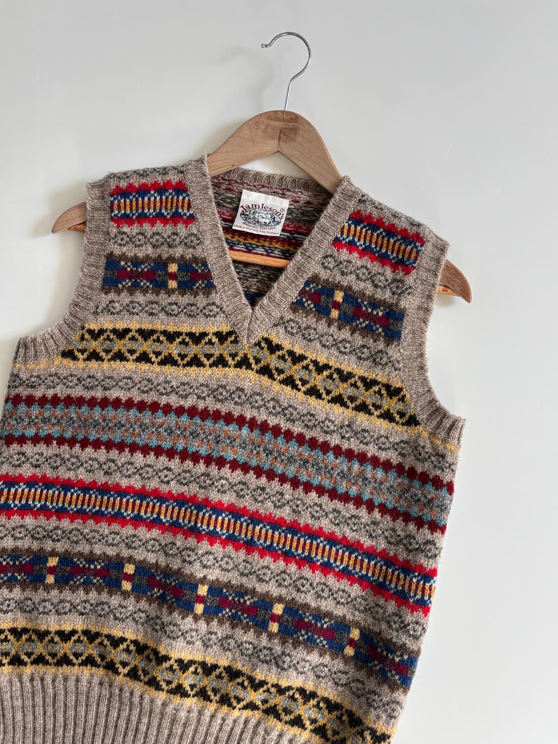 Jamieson’s 페어아일 울 니트 베스트 상품이미지2