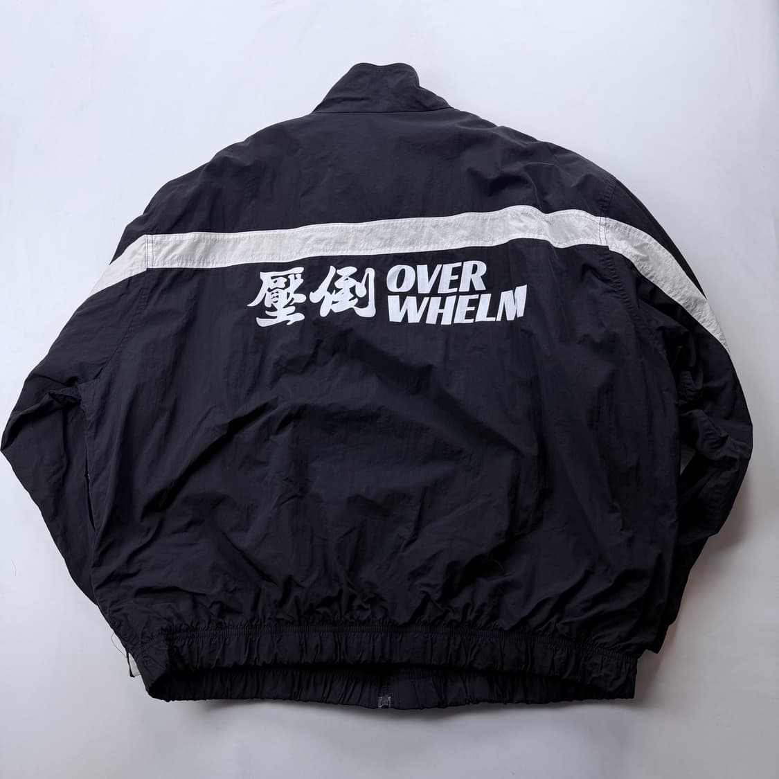 압도(OVERWHELM) 002 바람막이 상품이미지4