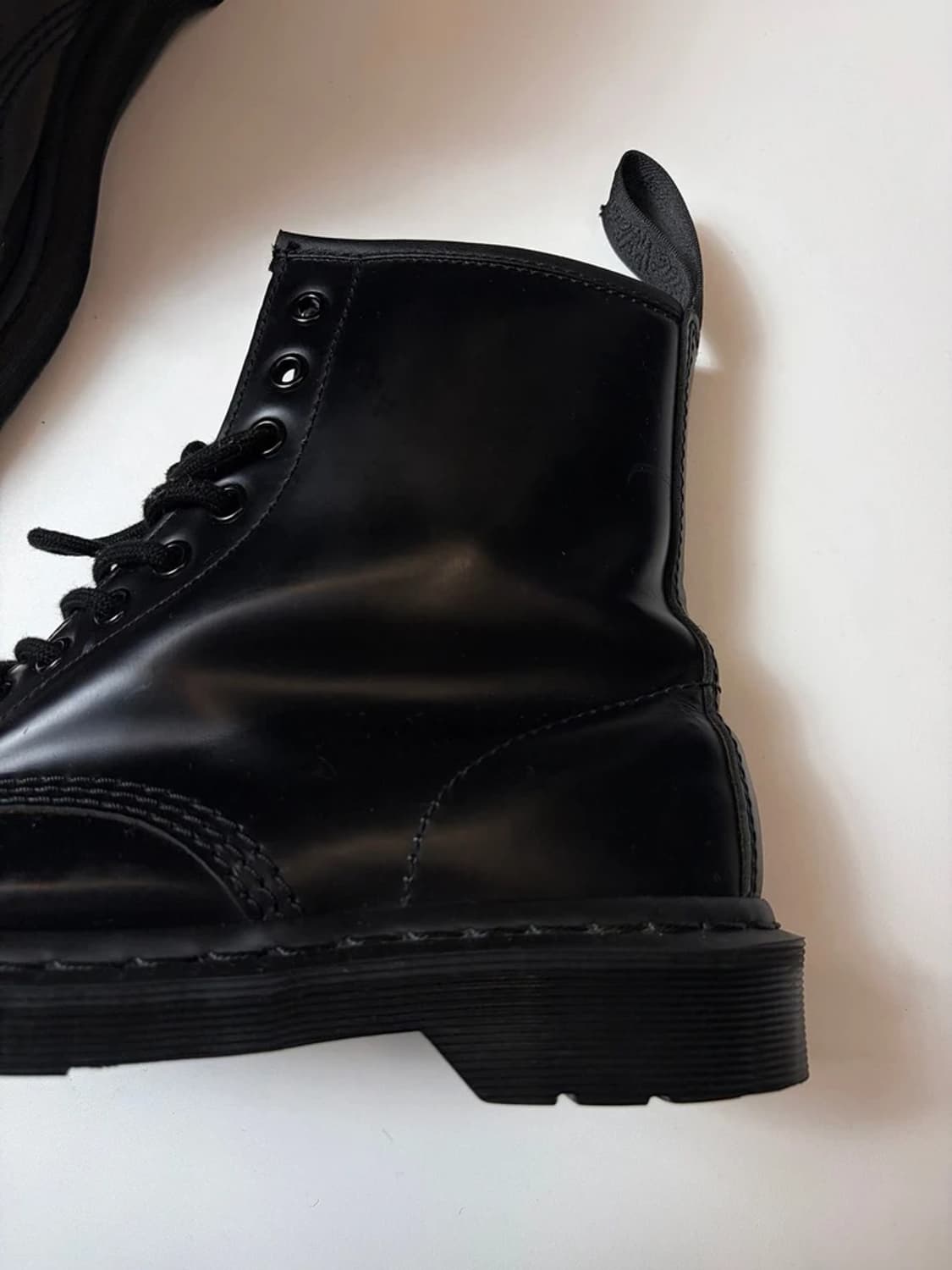 닥터마틴 시그니처 8홀 1460 스무스 워커 Q1530 상품이미지6