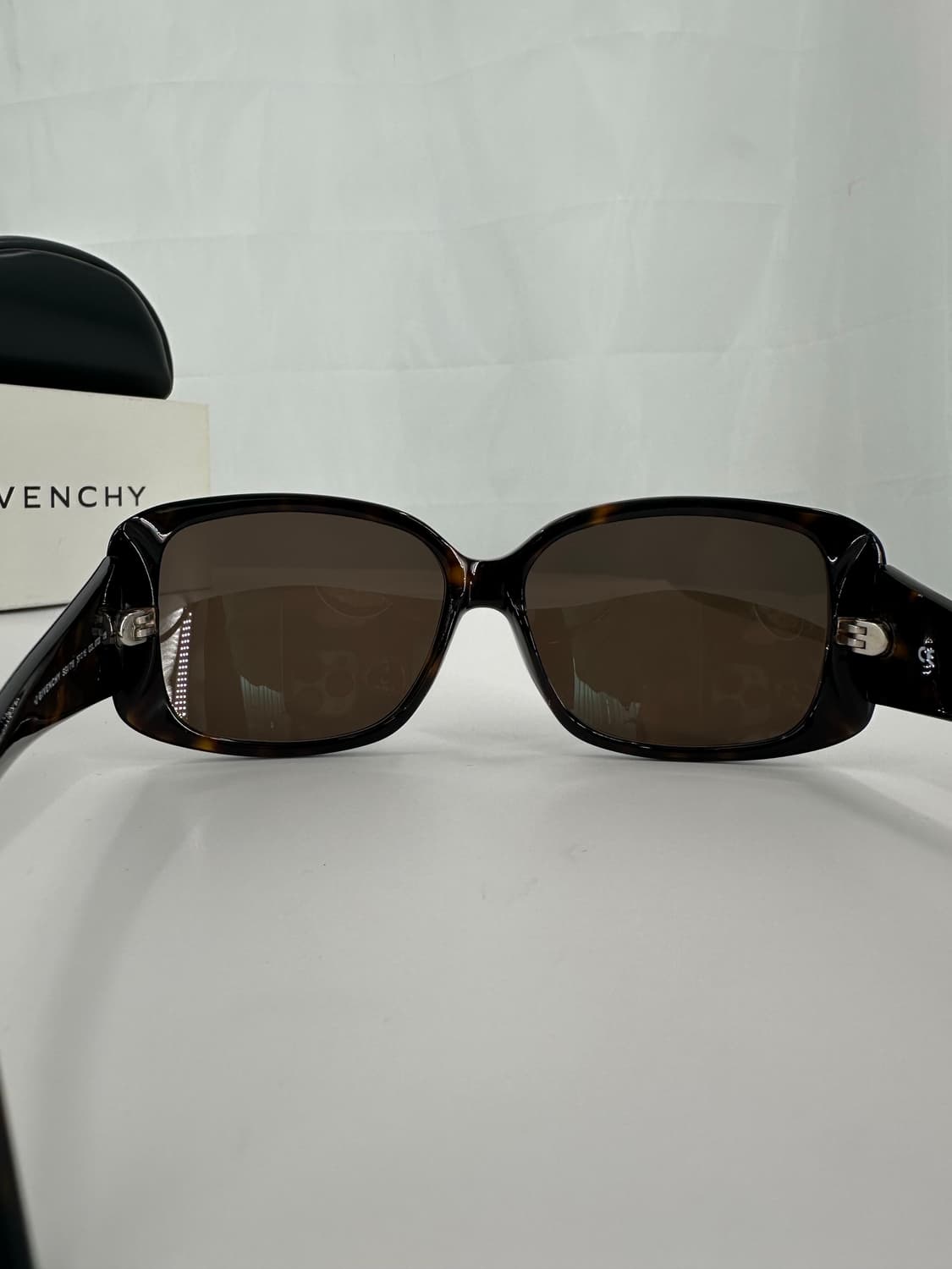 [새상품 무료배송] 정품 지방시 Made in Italy 선글라스 상품이미지6