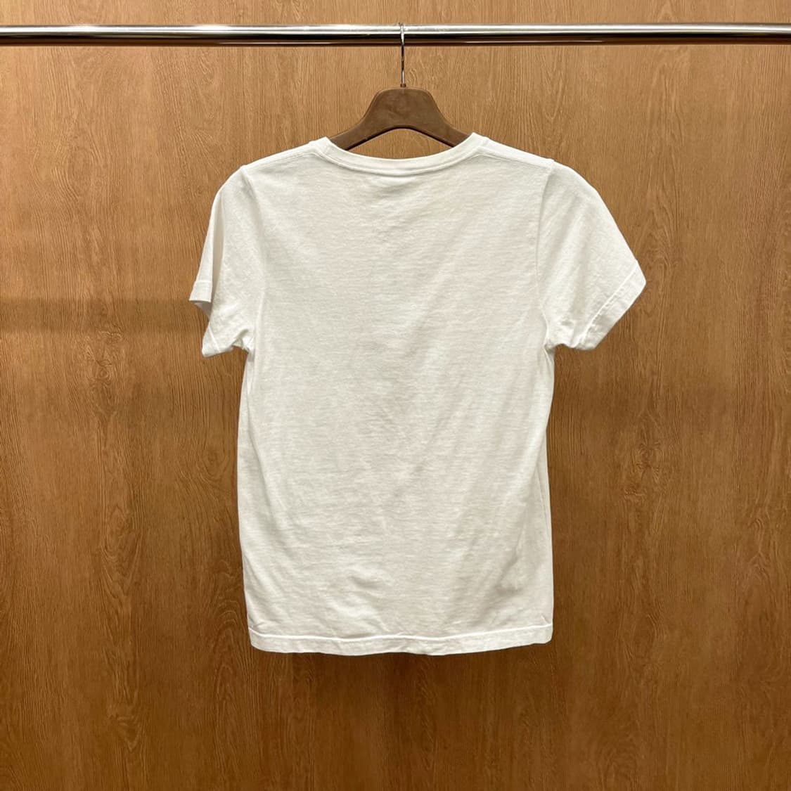 아페쎄 반팔 티셔츠 로고 프린팅 라운드넥 무지 디테일 레귤러핏 화이트 상품이미지3