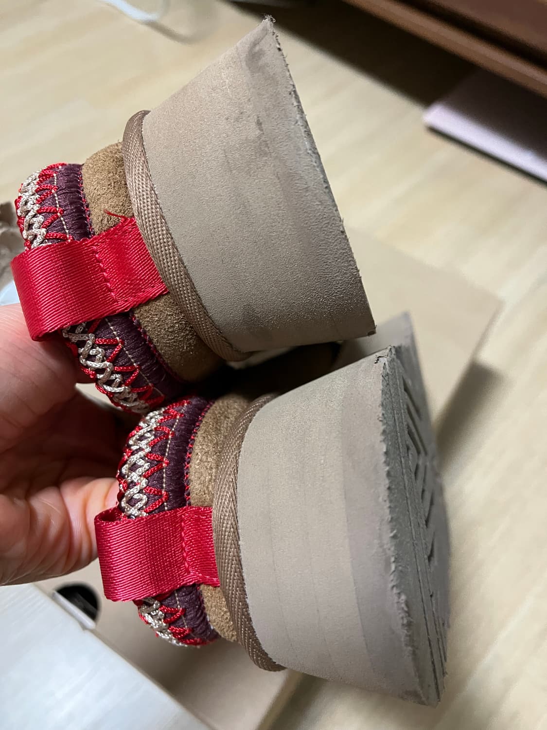 Ugg tazz 어그 타즈 240 상품이미지5