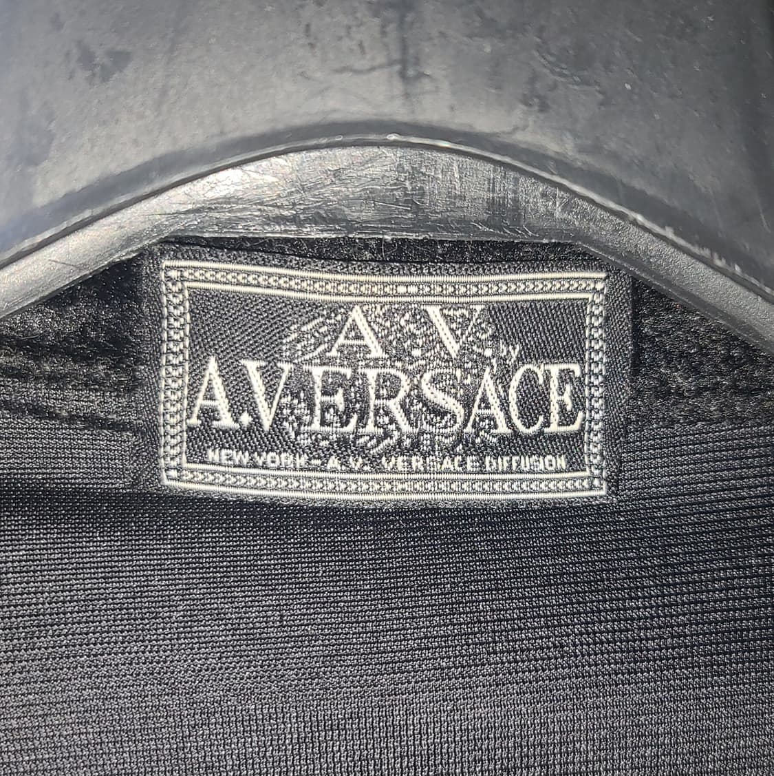 알프레도 베르사체 90s 금장 빅로고 벨벳 트랙탑 상품이미지8