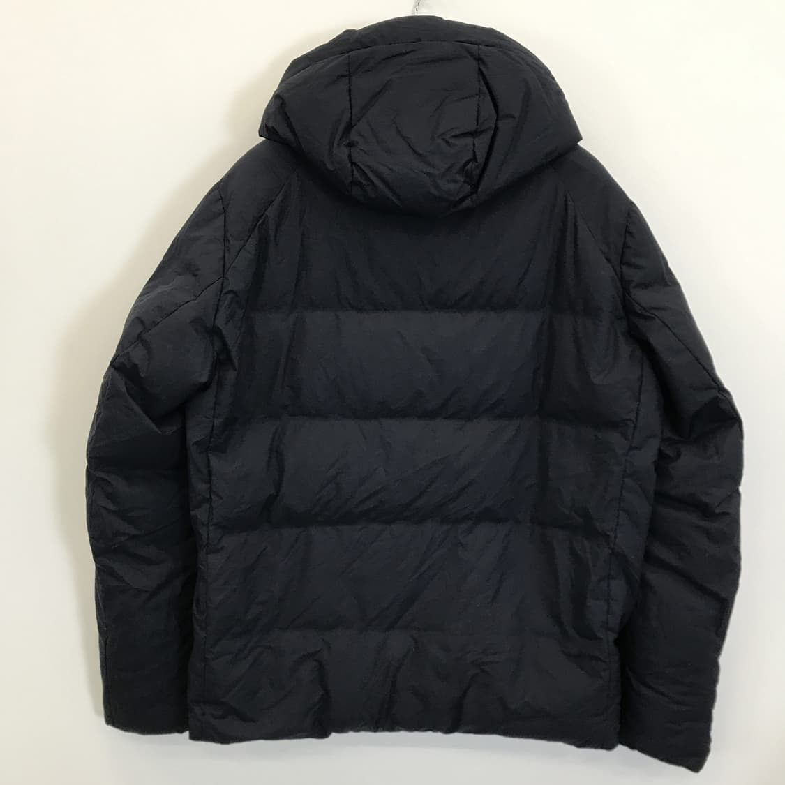 유니클로 심리스 다운파카 네이비 [XL] 상품이미지4