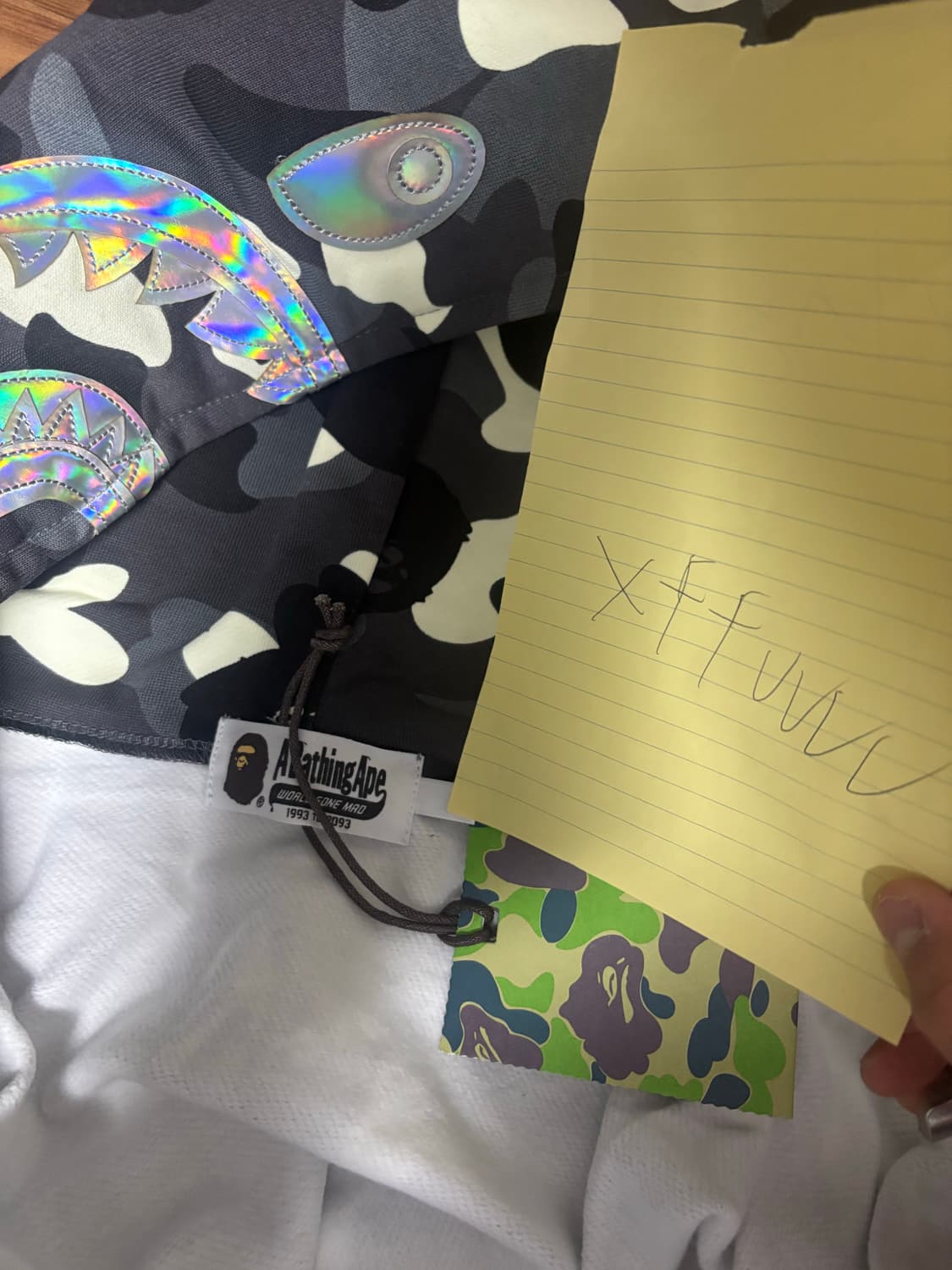 베이프 시티카모 흑계 샤크후드 새상품 상품이미지2