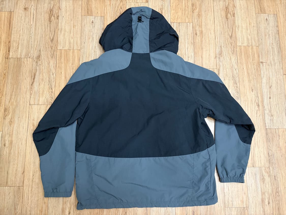 ( M 실측 사이즈 참고 ) 팔라스 파우더 자켓 블랙 그레이 22SS 상품이미지2