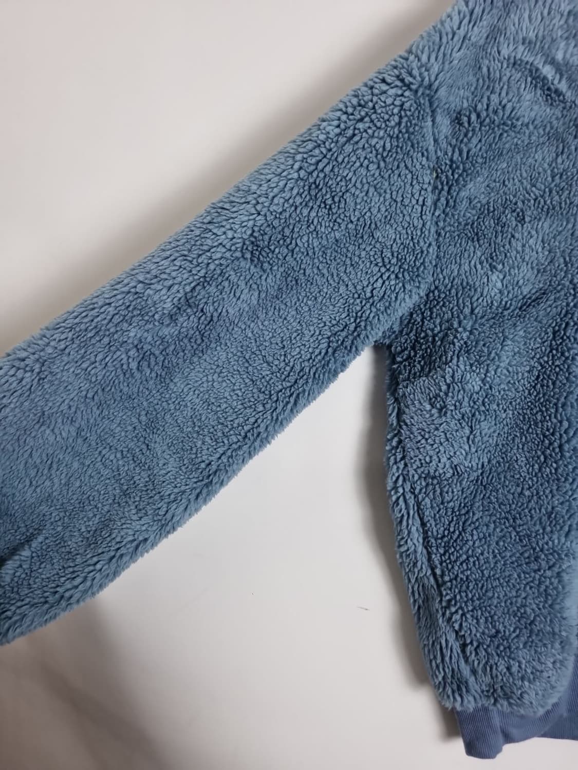 VOLCAN&APHRODITE M&M's 블루 캐릭터 보아 후리스 맨투맨 상품이미지6