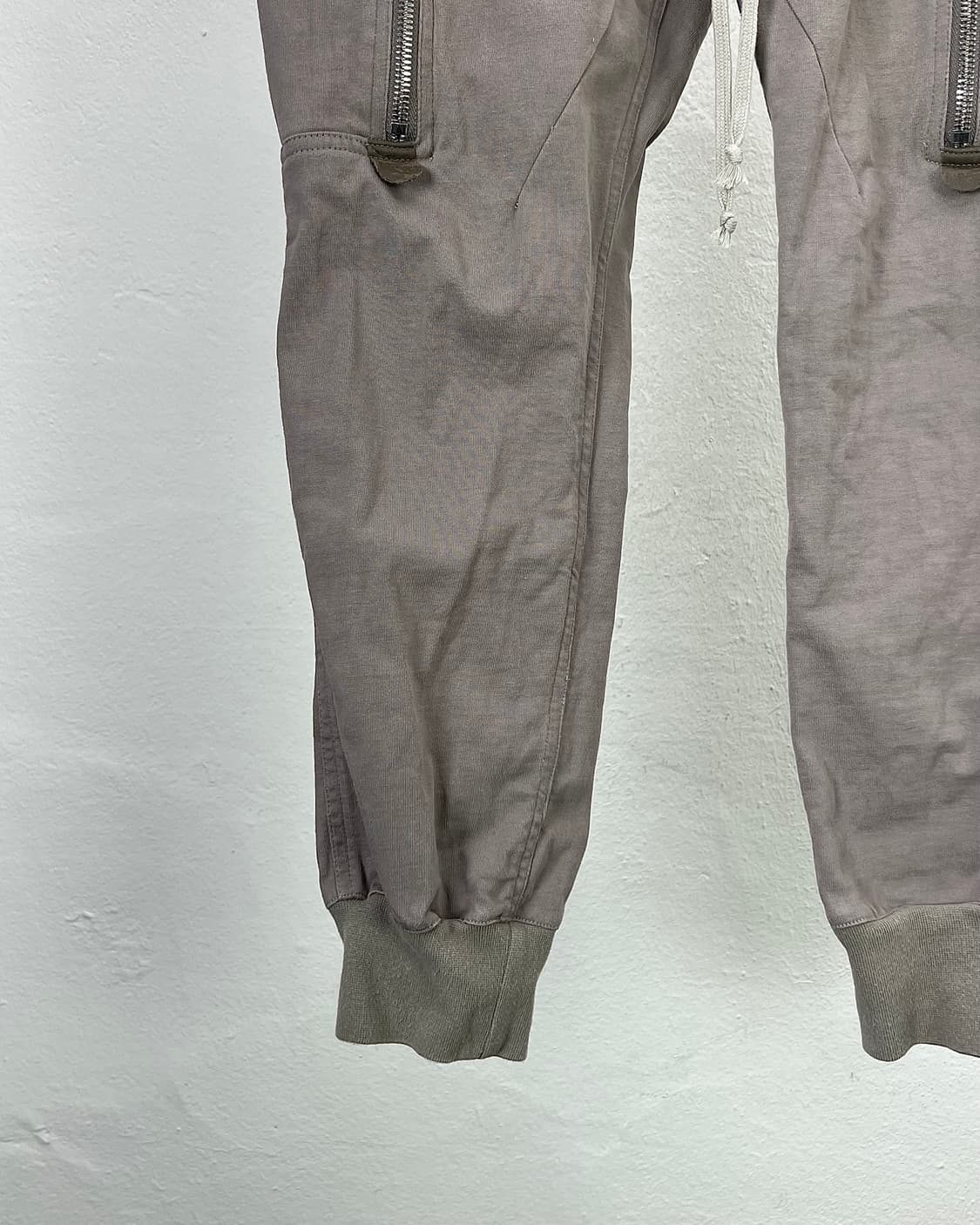 릭 오웬스 20ss 베이지 테쿠아티 드로우 카고 조거 팬츠 상품이미지4