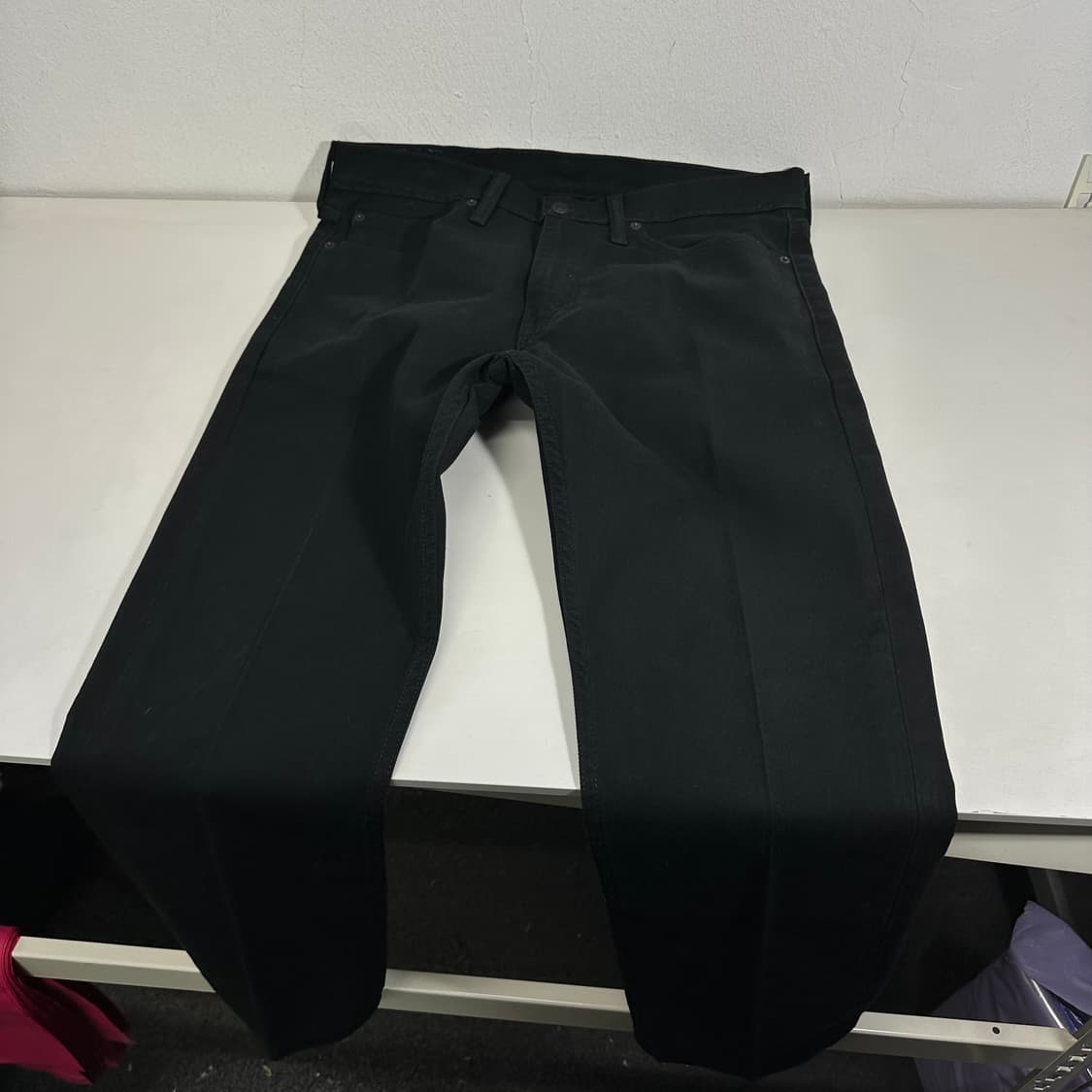 34 리바이스513 슬림스트레이트 블랙진 상품이미지4