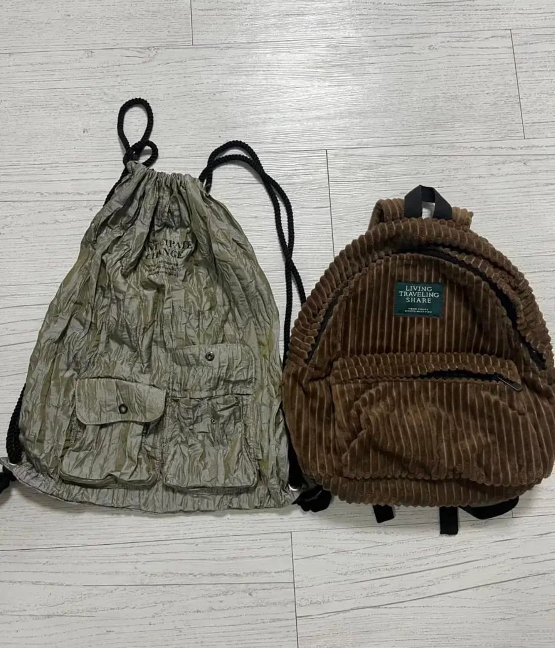 리빙트래블링쉐어 코듀로이 백팩 + 스트링백 상품이미지1