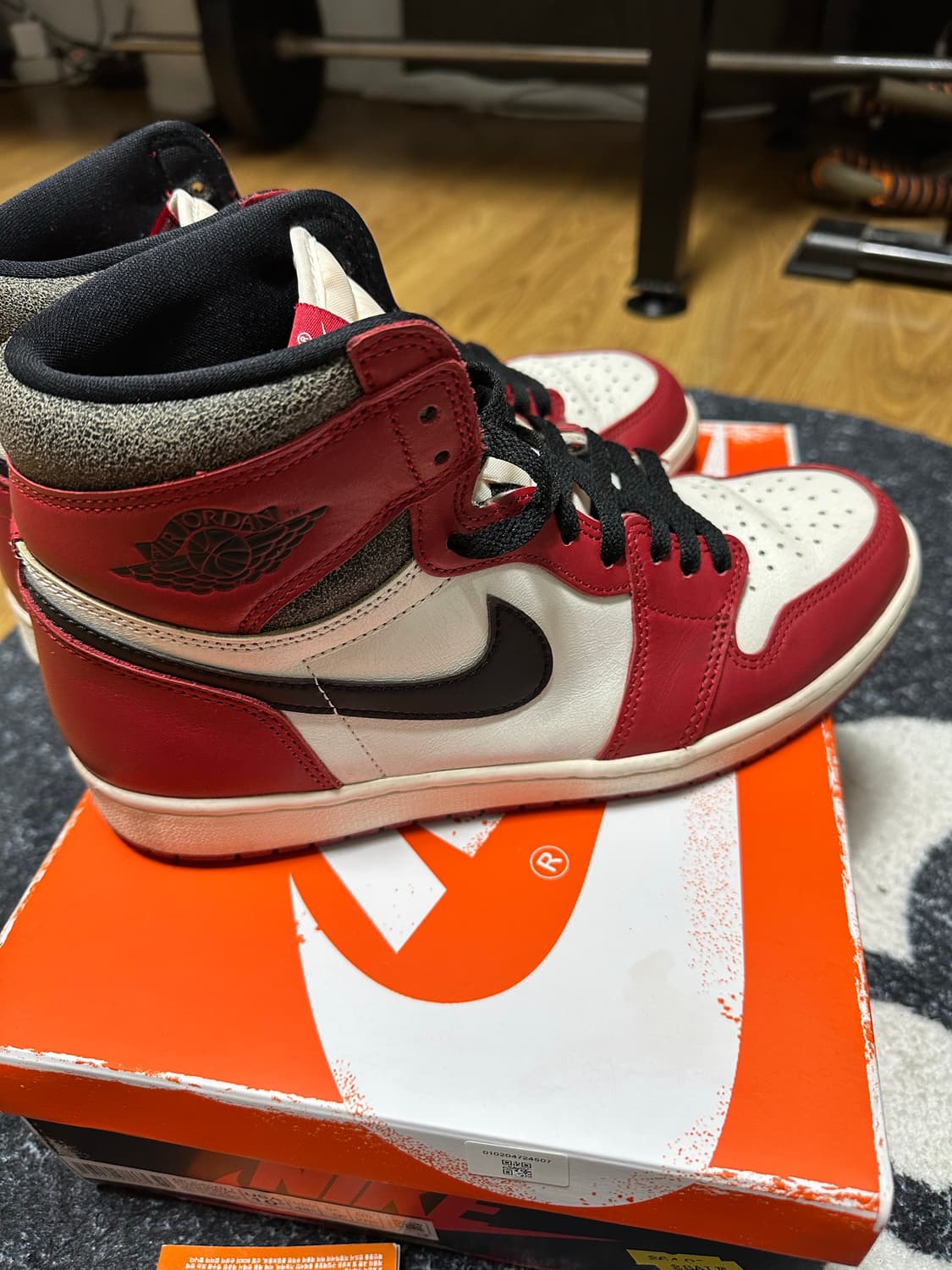 조던 1 레트로 하이 OG 시카고 2022 285 상품이미지2