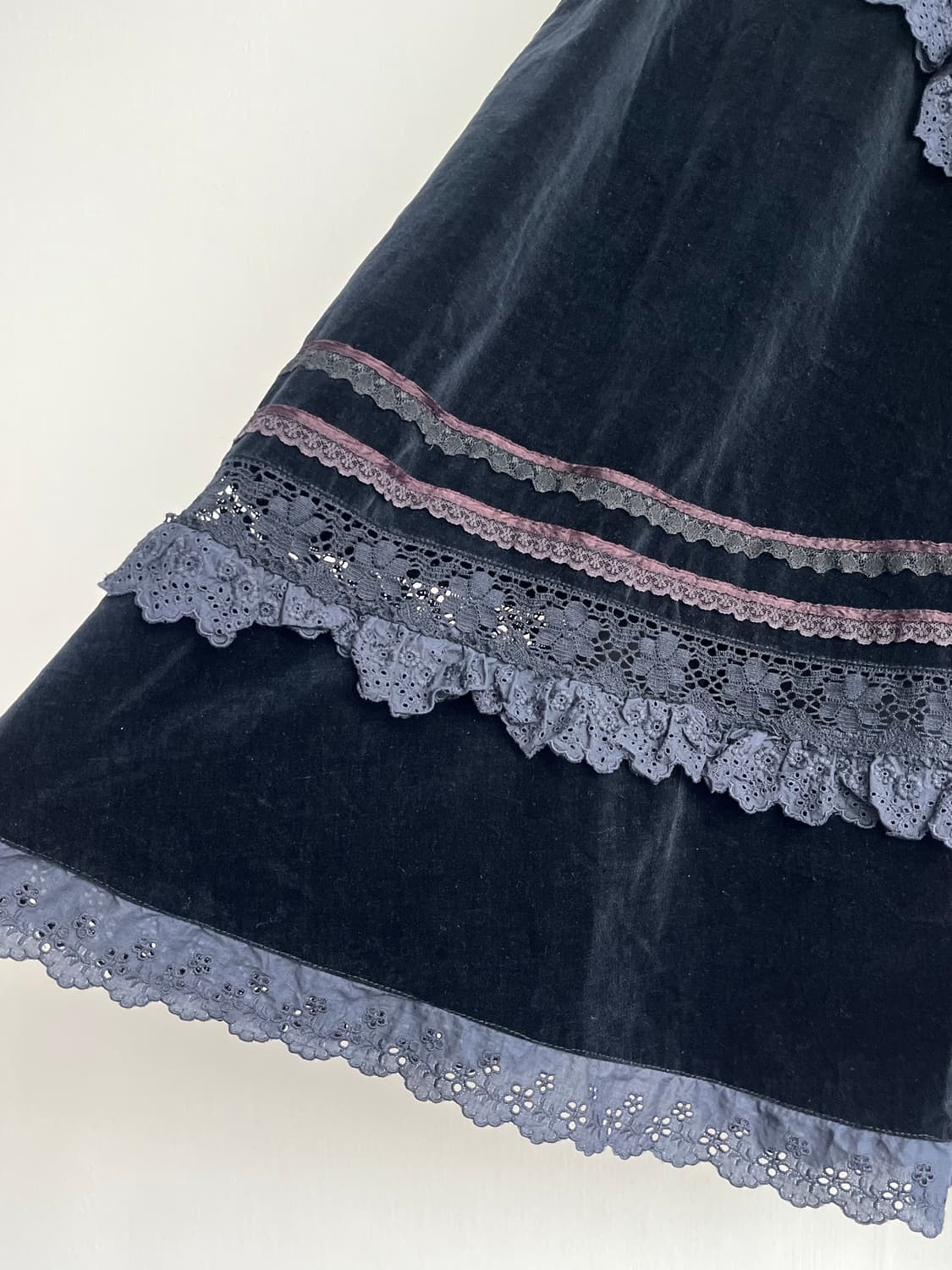 벨벳 언발 레이스 스커트 상품이미지3