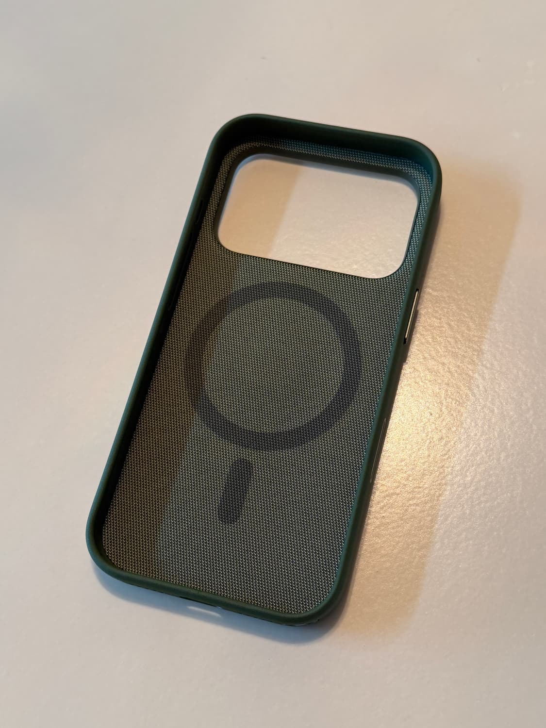 아이폰17프로 정품 테크우븐 케이스 그린 상품이미지2