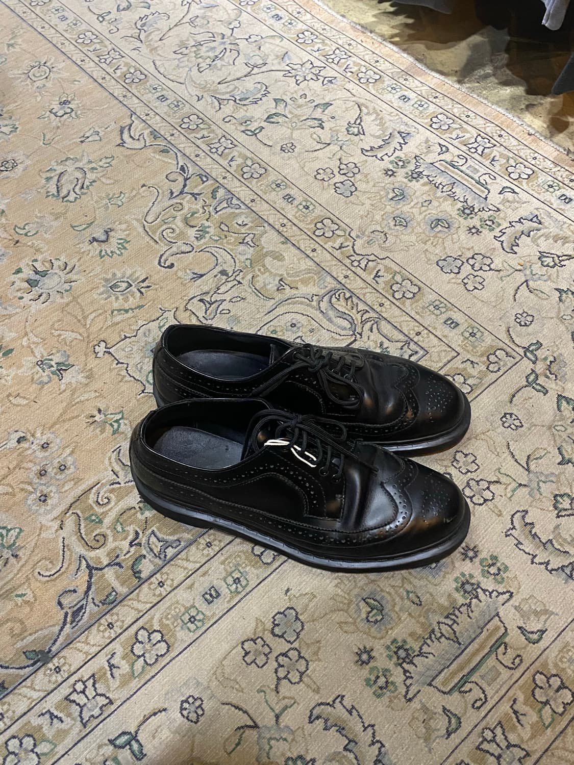 닥터마틴 3989 윙팁 블랙 상품이미지1