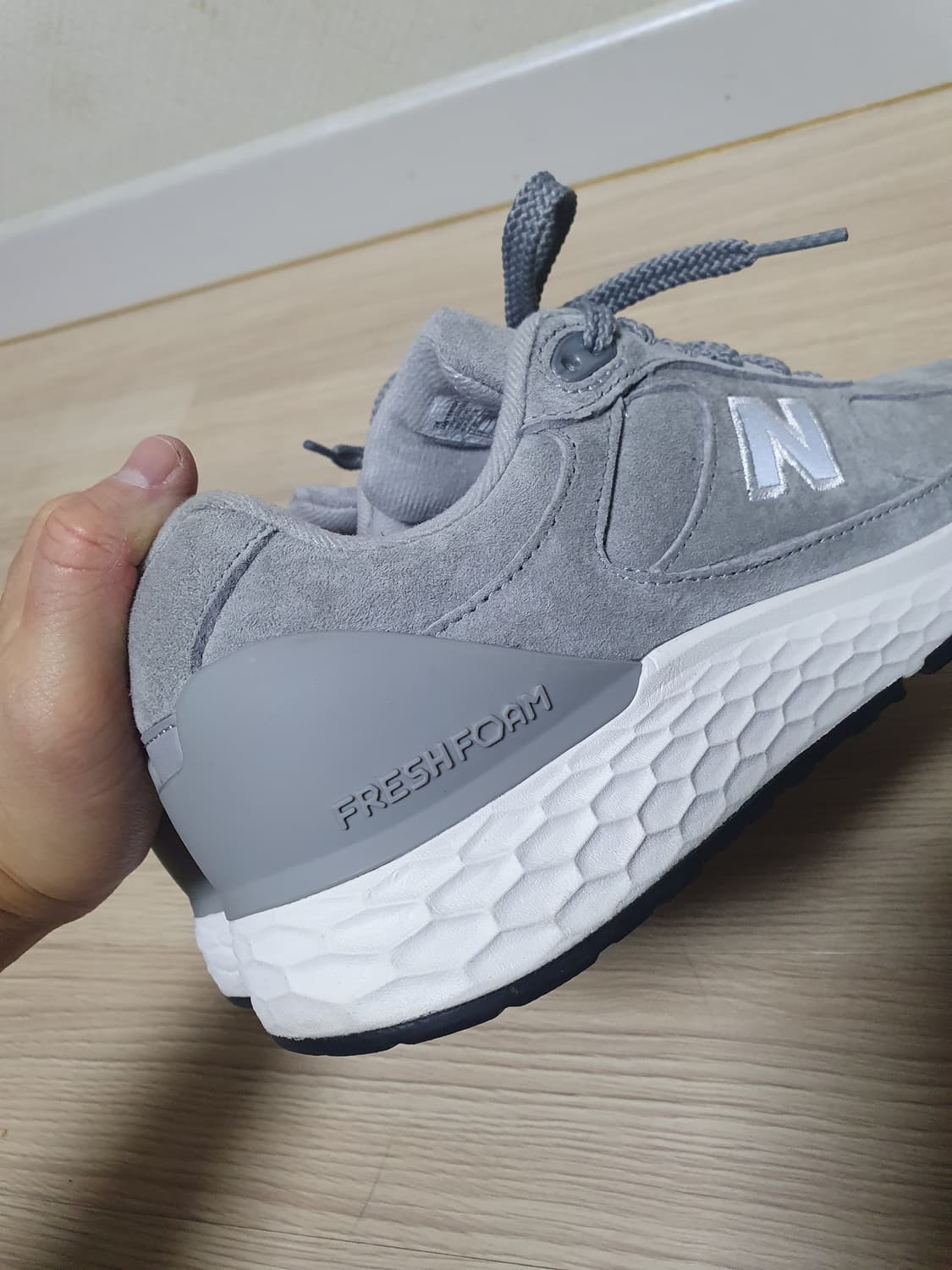 뉴발란스 1880 프레쉬폼 운동화 255 상품이미지6