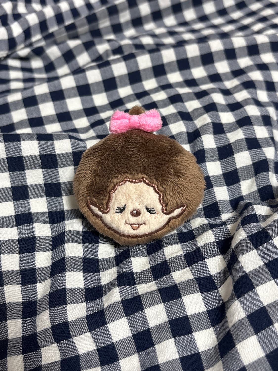 몬치치 우는 얼굴 브로치 상품이미지1