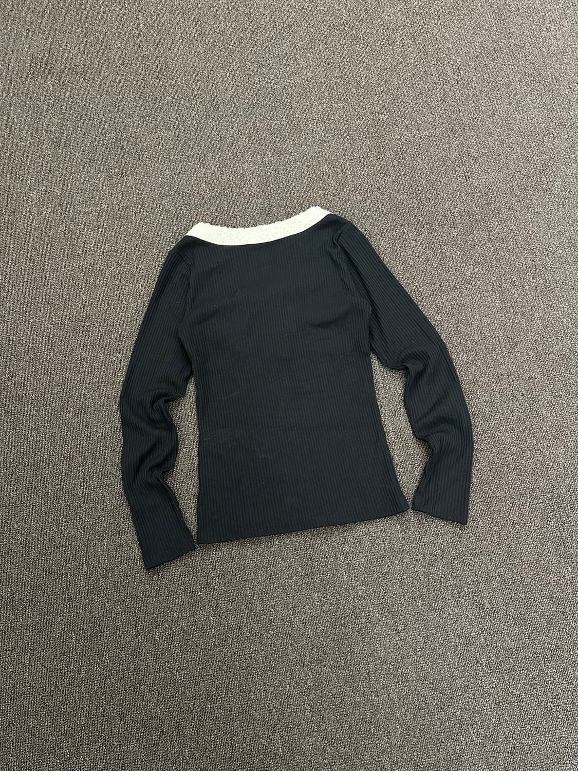 OS)Japanese vintage 여성 큐빅 버튼 블랙 니트 롱슬리브 상품이미지6