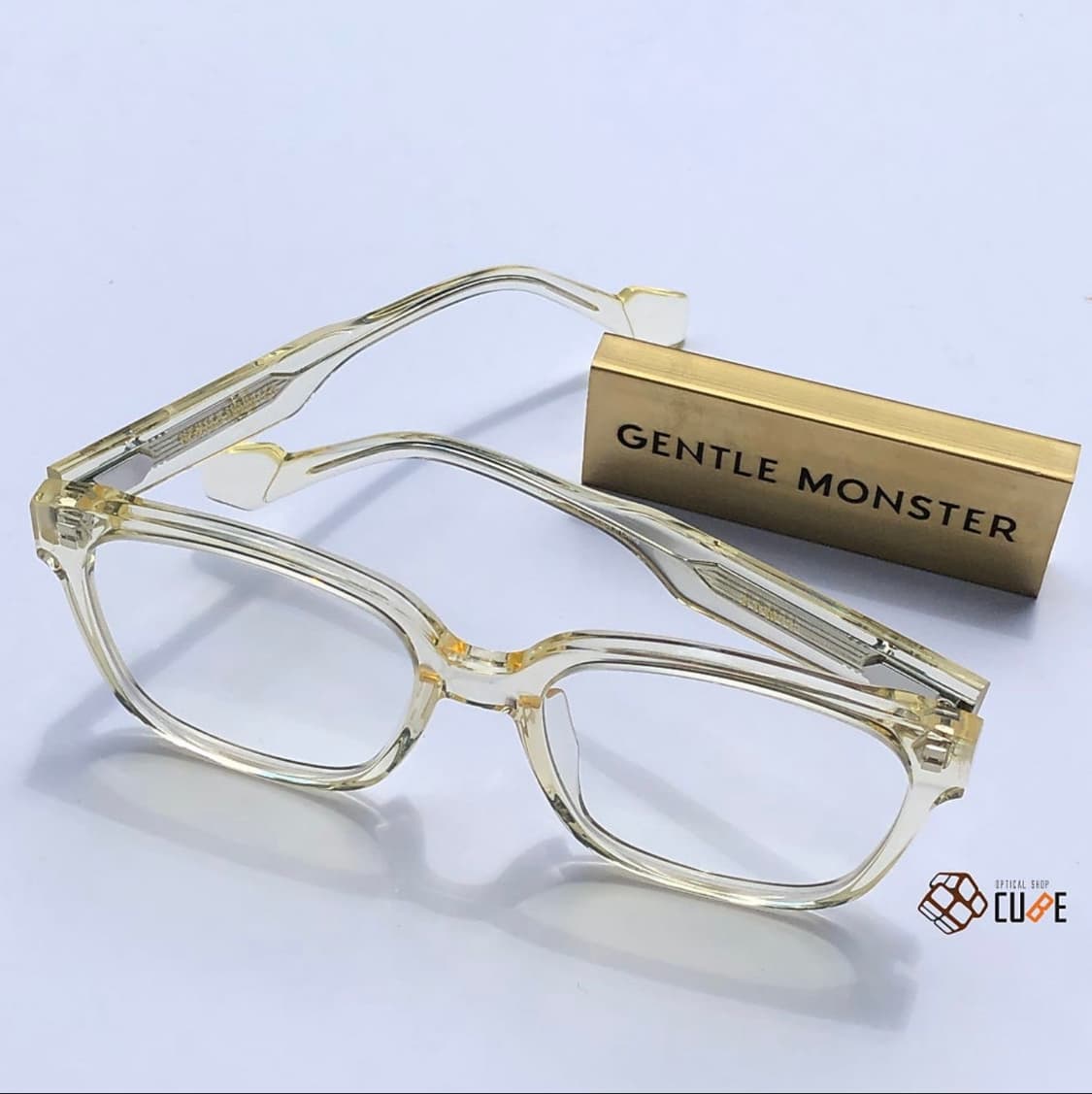 젠틀몬스터 카밀 안경테 핍니다. 상품이미지1