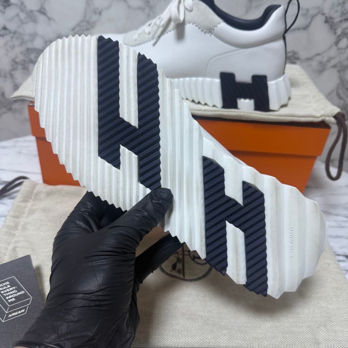 에르메스 바운싱 스니커즈
40사이즈  상품이미지5