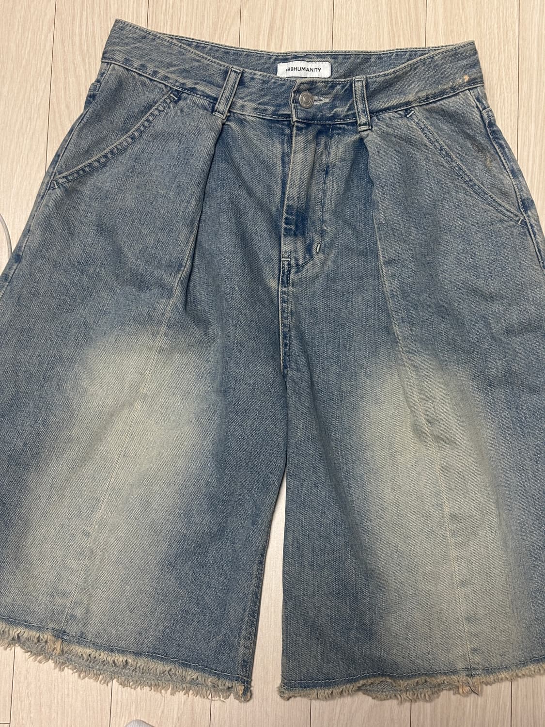 999휴머니티 CUTTING EDGE DENIM BURMUDA PANTS 상품이미지2