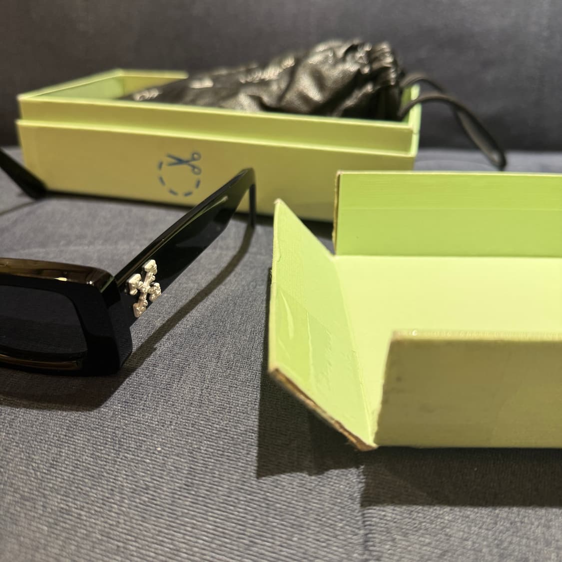 오프화이트 the sun 선글라스 상품이미지3