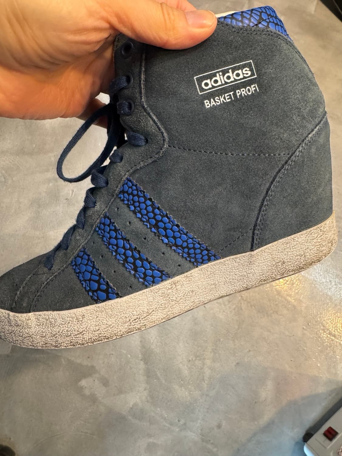 아디다스 스웻셔츠 n 뉴발란스 클래식 백팩 n 아디다스 하이탑 스니커즈 상품이미지10