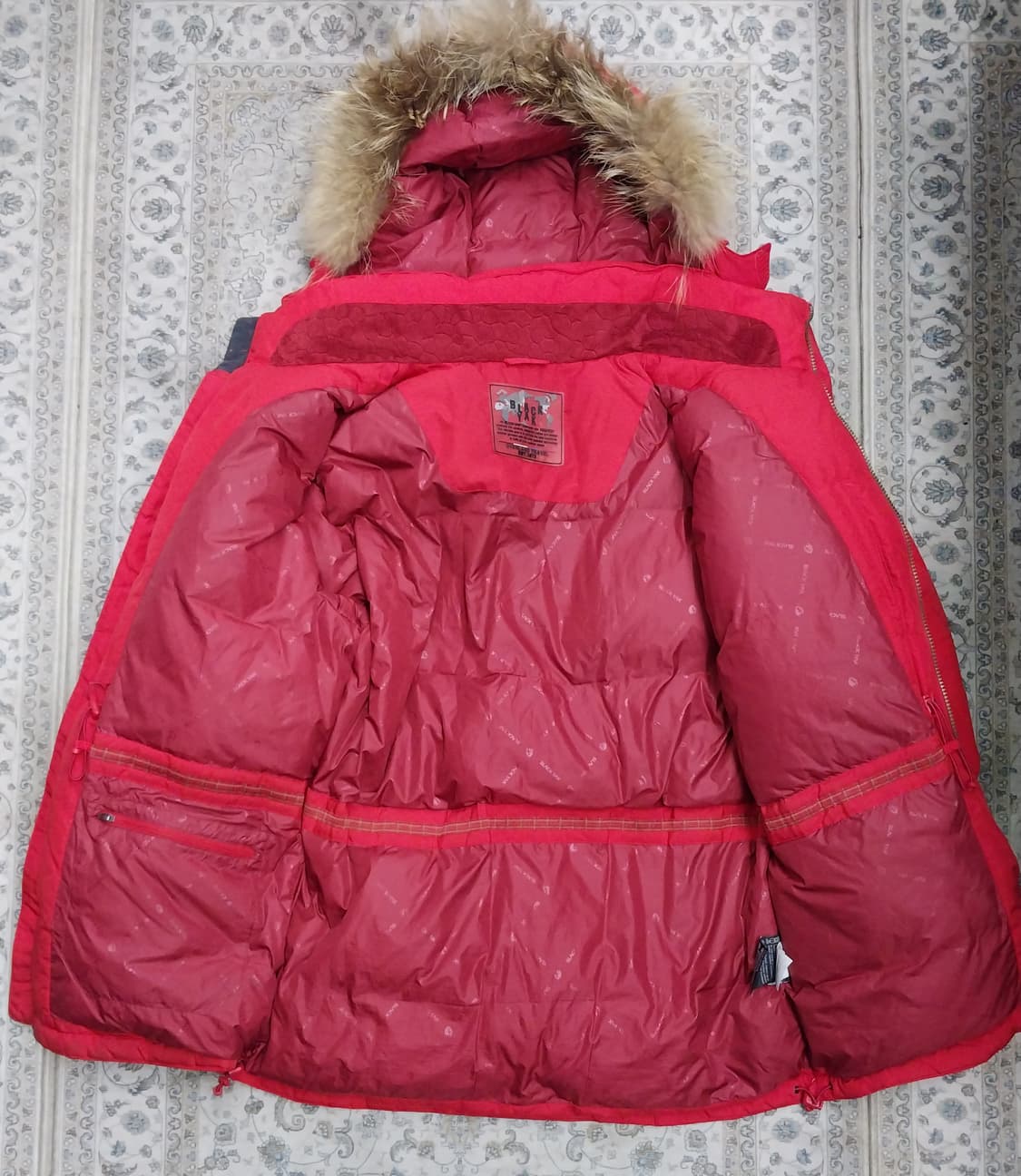 블랙야크 고어텍스 패딩 100 (후드분리됨) 상품이미지4