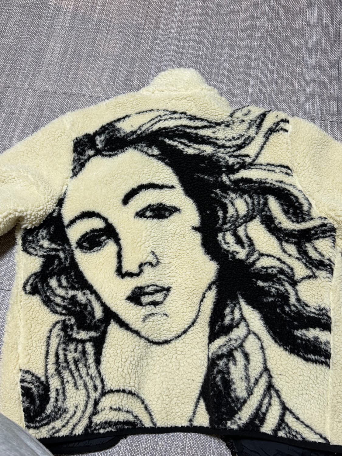 스투시 비너스 자카드 쉐르파 자켓 상품이미지4