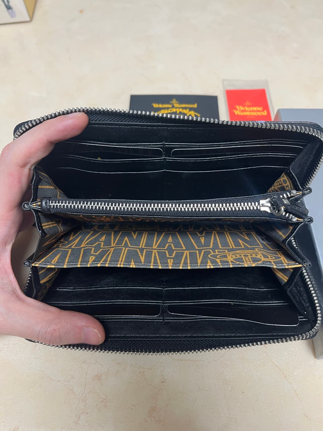 비비안웨스트우드 장지갑 새것 앙골라마니아 상품이미지3