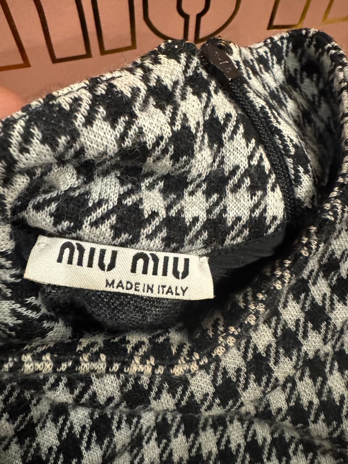 정품 미우미우 크롭티 상품이미지4