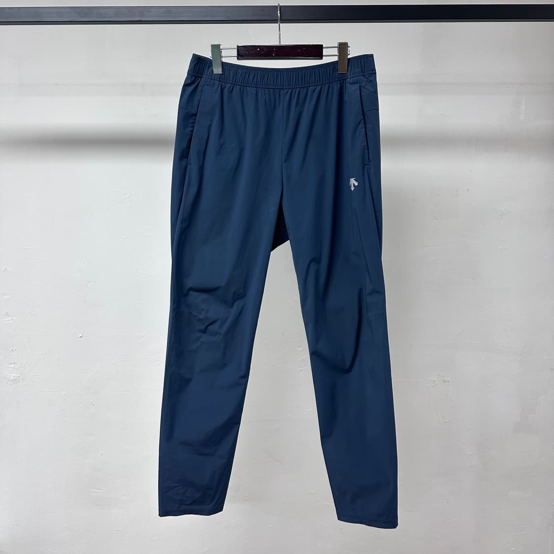 DESCENTE 23s 데상트 기능성 밴딩 트레이닝 팬츠 XL J34 상품이미지1